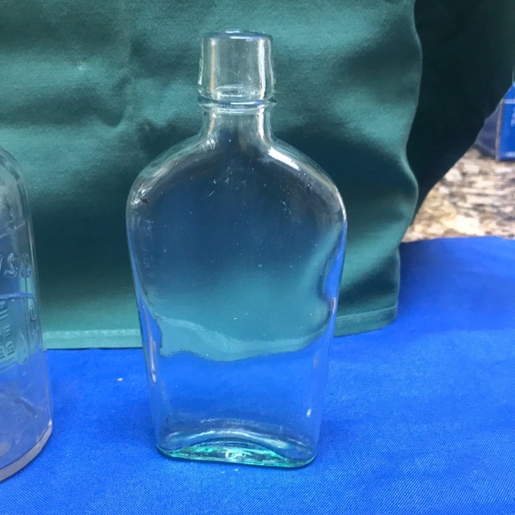 Vintage White House Vinegar Bottle & Glass Flask Bottle - Picture 3 of 6